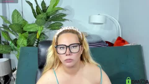 Amanda . online show from February 2025 05:13:01 AM