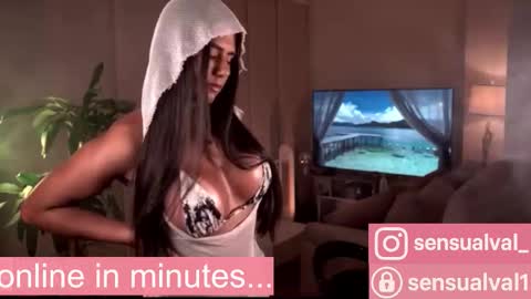 OF online show from November 2025 06:52:02 PM