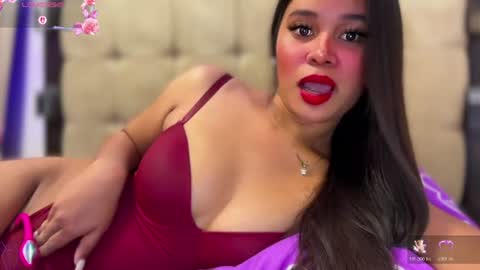 Snapshot of missxthalia697 chatting on June 2026 12:44:02 AM Miss. Thalia online show from June 2026 12:44:02 AM
