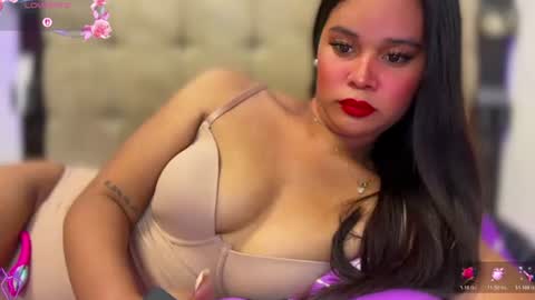 Snapshot of missxthalia697 chatting on July 2026 01:23:02 AM Miss. Thalia online show from July 2026 01:23:02 AM