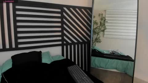 Snapshot of missy_davis chatting on February 2025 11:44:01 PM Miss online show from February 2025 11:44:01 PM