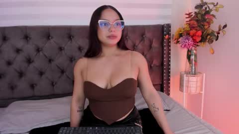 Snapshot of missy_davis chatting on November 2025 09:47:01 PM Miss online show from November 2025 09:47:01 PM