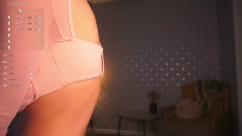 Mia online show from June 2026 07:31:02 PM