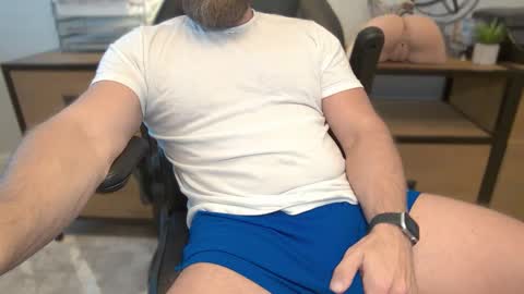 Snapshot of mister_dilf chatting on October 2025 02:59:01 PM MISTER DILF online show from October 2025 02:59:01 PM