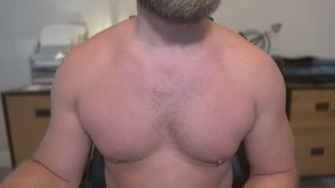 Snapshot of mister_dilf chatting on July 2026 01:14:02 PM MISTER DILF online show from July 2026 01:14:02 PM