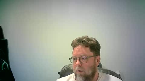 Snapshot of mister_happy567 chatting on October 2025 05:35:02 AM Mr. Happy online show from October 2025 05:35:02 AM