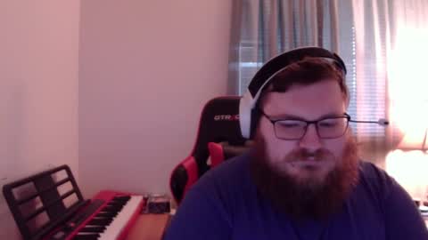 Snapshot of mistermac935 chatting on December 2024 01:00:01 PM mistermac935 online show from December 2024 01:00:01 PM