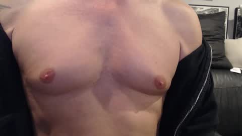 MisterMasterss2 online show from November 2025 12:15:02 PM