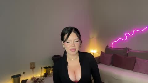Snapshot of mistress_of_hearts chatting on May 2026 07:34:02 PM Mia online show from May 2026 07:34:02 PM