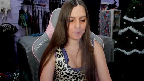 Snapshot of mistress_priest chatting on December 2024 05:26:01 PM Dirty Priest and Ivi online show from December 2024 05:26:01 PM