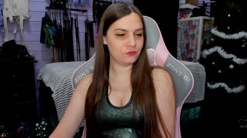 Snapshot of mistress_priest chatting on January 2025 04:36:01 PM Dirty Priest and Ivi online show from January 2025 04:36:01 PM