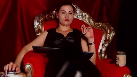 Mistress Fabiola   online show from April 2026 06:19:02 PM