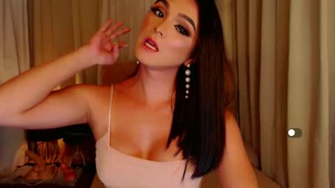 Snapshot of mistressseductionleah chatting on February 2025 06:47:02 PM Leah online show from February 2025 06:47:02 PM