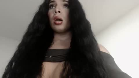 Snapshot of mistressxxalice chatting on October 2025 05:16:02 AM ALICE MADANE online show from October 2025 05:16:02 AM