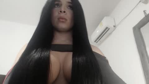 Snapshot of mistressxxalice chatting on November 2025 05:06:01 AM ALICE MADANE online show from November 2025 05:06:01 AM