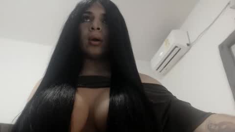 Snapshot of mistressxxalice chatting on November 2025 04:55:01 AM ALICE MADANE online show from November 2025 04:55:01 AM