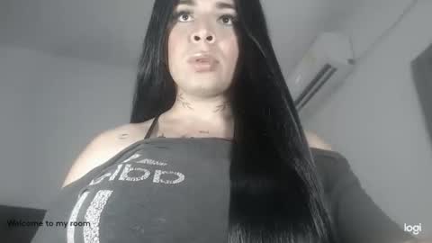 Snapshot of mistressxxalice chatting on February 2026 04:33:02 AM ALICE MADANE online show from February 2026 04:33:02 AM