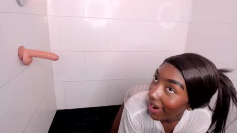 mistt_miaa online show from November 2025 08:07:01 PM