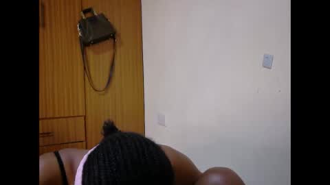 misty_shee online show from September 2025 10:54:01 PM