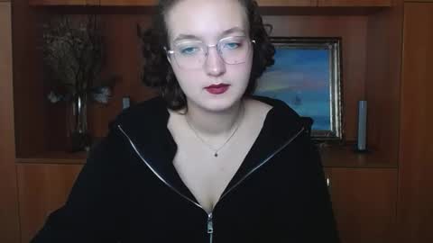 Snapshot of mistyrosee chatting on October 2025 10:47:01 AM Aria online show from October 2025 10:47:01 AM