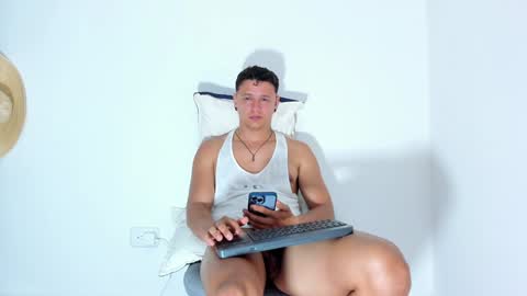 Snapshot of mitchellburns chatting on February 2025 06:43:02 AM mitchell online show from February 2025 06:43:02 AM