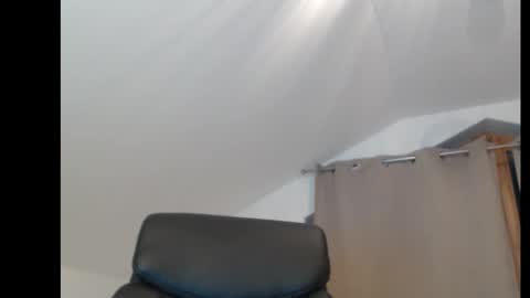 Mitsch online show from November 2025 06:29:01 PM