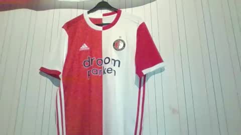 mitta93 online show from October 2025 10:53:02 PM