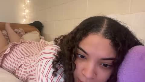 Snapshot of mixedmamas chatting on February 2026 08:00:02 AM mixedmamas online show from February 2026 08:00:02 AM