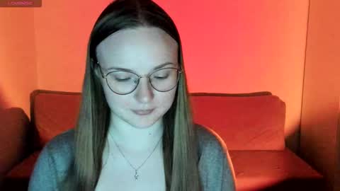 Miya online show from December 2025 07:33:02 PM