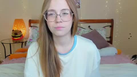 Snapshot of miya_soft chatting on June 2026 01:43:01 AM Miya online show from June 2026 01:43:01 AM