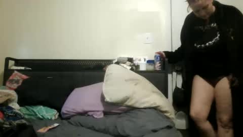 miztrezk online show from February 2026 12:53:02 PM