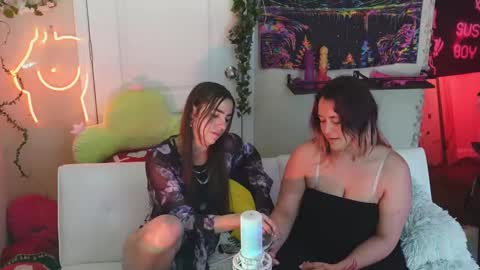 Hera  Tethra Bathtub stream  20k followers  Ask about our custom videos3 online show from March 2025 07:06:01 PM