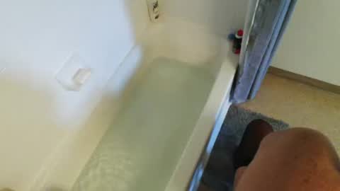 mjeffrey460699861 online show from April 2026 12:21:01 PM