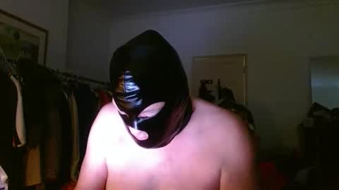 Snapshot of mk_biker chatting on April 2026 05:21:01 PM mk_biker online show from April 2026 05:21:01 PM