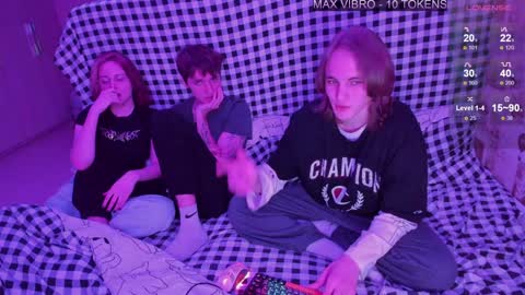 Snapshot of mmeeowww chatting on February 2025 05:09:01 PM Tim and Lisa Simon and Luna online show from February 2025 05:09:01 PM