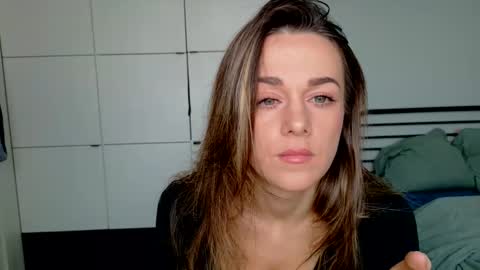 mmminnie online show from January 2026 09:00:01 AM