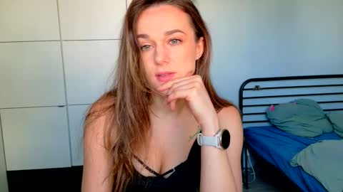 mmminnie online show from March 2026 10:51:01 AM