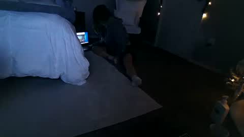 Snapshot of mmmmmwah chatting on December 2024 09:49:02 AM Angel online show from December 2024 09:49:02 AM