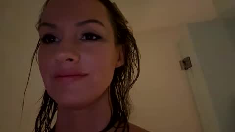 Snapshot of mmmmyesplease1 chatting on December 2024 04:00:01 PM mmmmyesplease1 online show from December 2024 04:00:01 PM