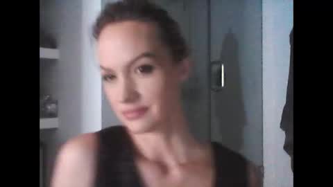 Snapshot of mmmmyesplease1 chatting on December 2024 03:31:02 PM mmmmyesplease1 online show from December 2024 03:31:02 PM