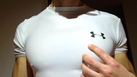 mmuscularman online show from October 2025 06:42:02 AM