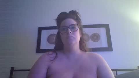 Snapshot of mngirlie chatting on September 2025 03:50:02 AM MnGirlie online show from September 2025 03:50:02 AM