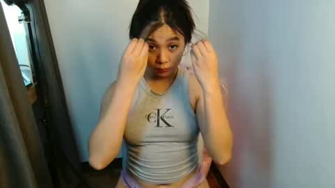 mnopxx33 online show from February 2026 06:11:01 AM