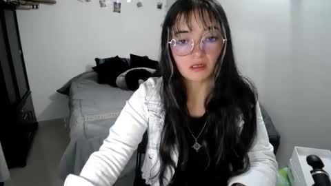 Snapshot of mocca_117 chatting on October 2025 10:26:01 AM Sam online show from October 2025 10:26:01 AM