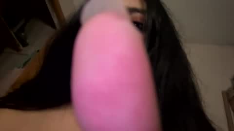 mochilera2001 online show from July 2026 04:45:01 AM