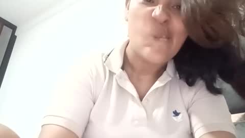 Sarah online show from April 2026 02:44:01 AM