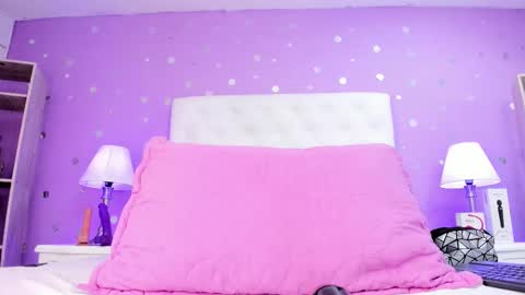 Snapshot of models_sophia chatting on October 2025 08:10:01 PM Sophia online show from October 2025 08:10:01 PM