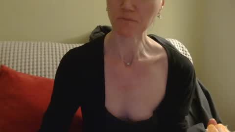 Snapshot of modesta1413 chatting on May 2026 05:40:02 PM Aurora online show from May 2026 05:40:02 PM