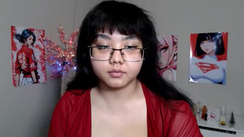 Molly online show from December 2025 04:18:02 AM