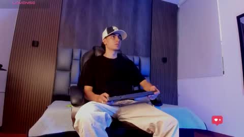 mohamed_malik online show from May 2026 11:39:02 AM